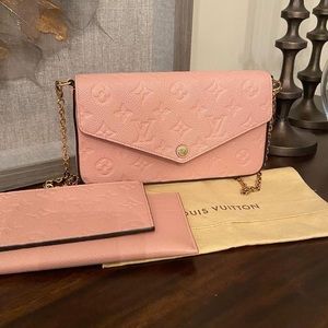 SOLD OUT”””Louis Vuitton pochette Felicie